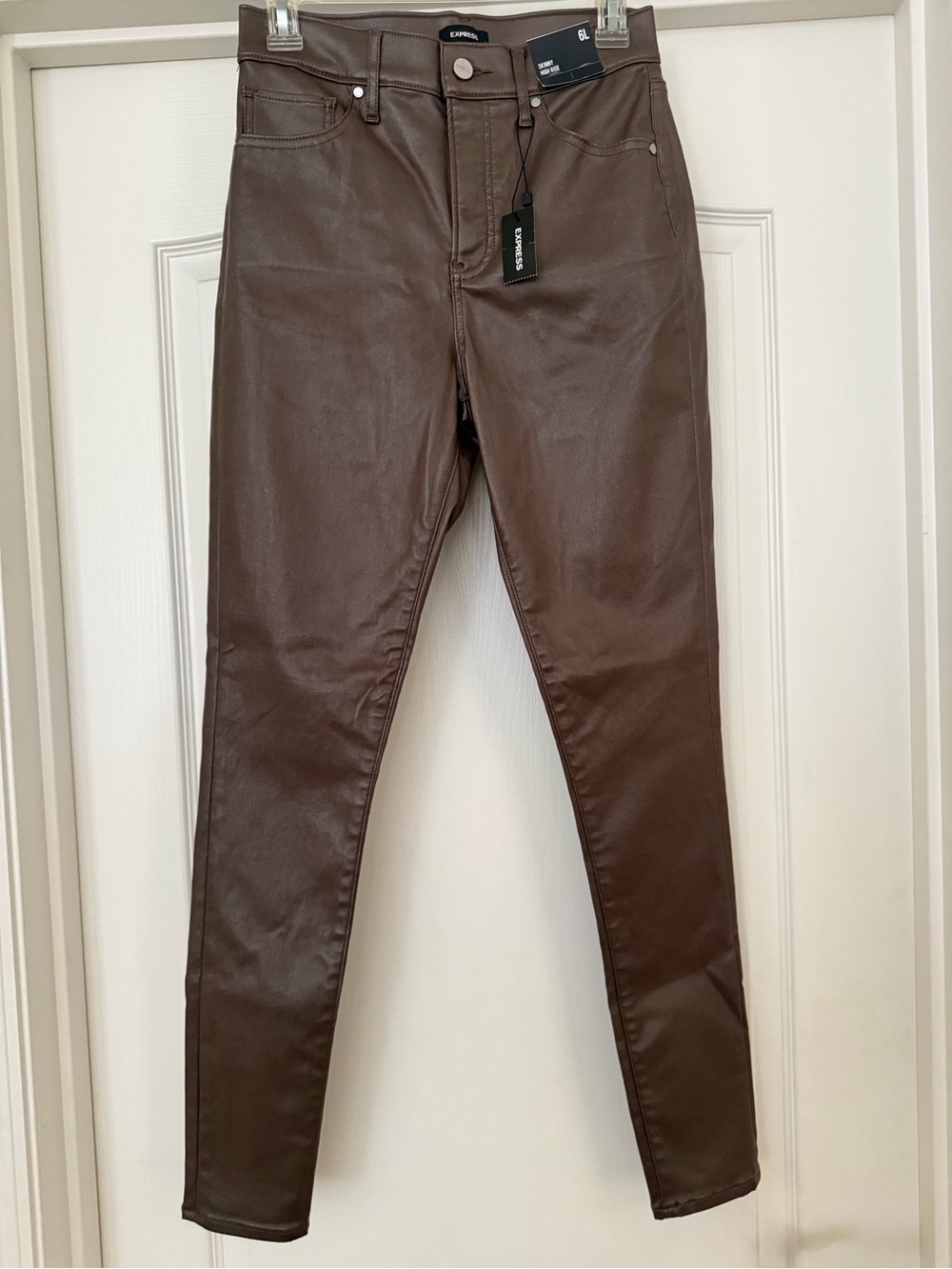 Express Women's Brown Coated High Rise Skinny Conscious Edit Pants Sz 6L NWT